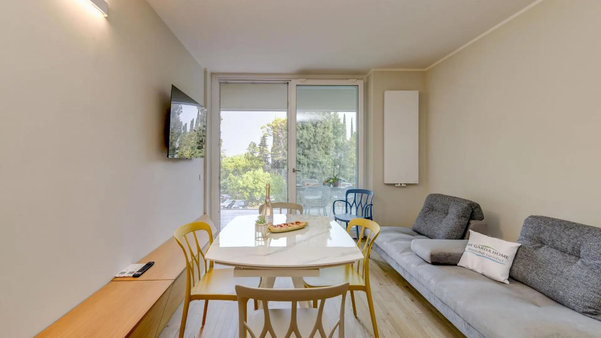 Mgh - Lake & Love Apartment Gardone Riviera Italië